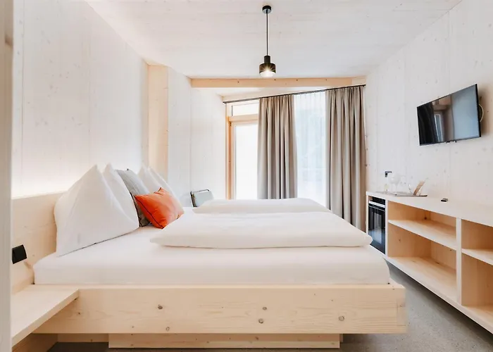 Hotel Zimmerei Mit Fruehstueck *