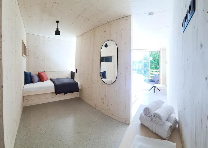 Zimmerei Mit Fruehstueck Hotel *